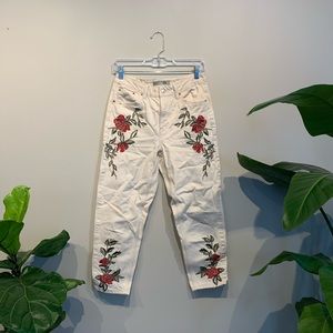 Topshop mom jeans W28